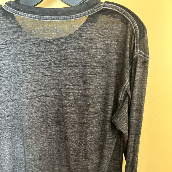 EUC AEROPOSTALE Long Sleeve Gray Shirt w/Scoop Neck Heathered - Picture 7 of 8